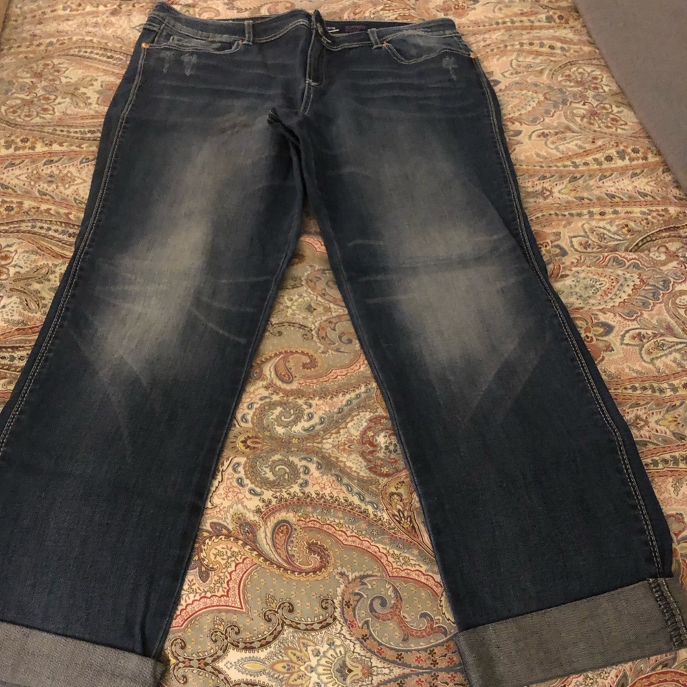 Jeans - Picture 2 of 3